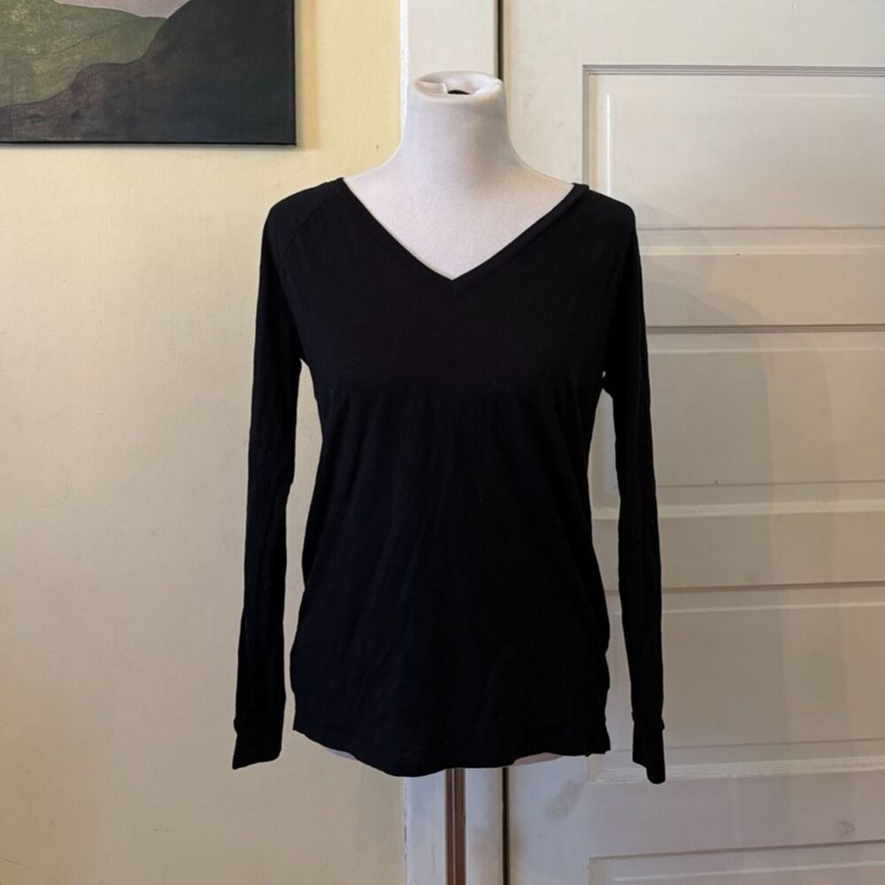Women's Victoria's Secret pink black V-neck Long sleeve tee tshirt top pajama